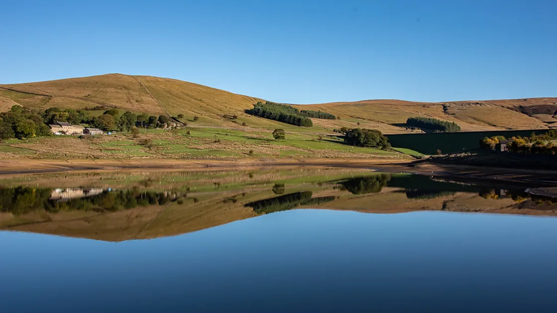 The Castleshaw valley & Stanedge